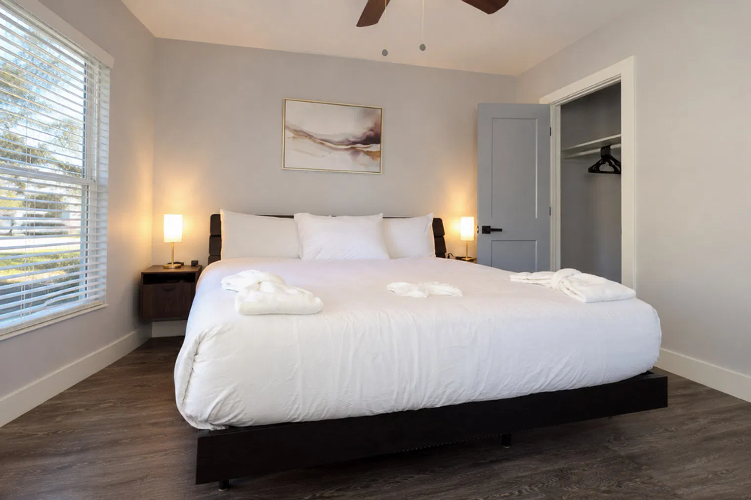2 bed, 2.0 bath, 1194 sqft, $6,038 — Photo 4