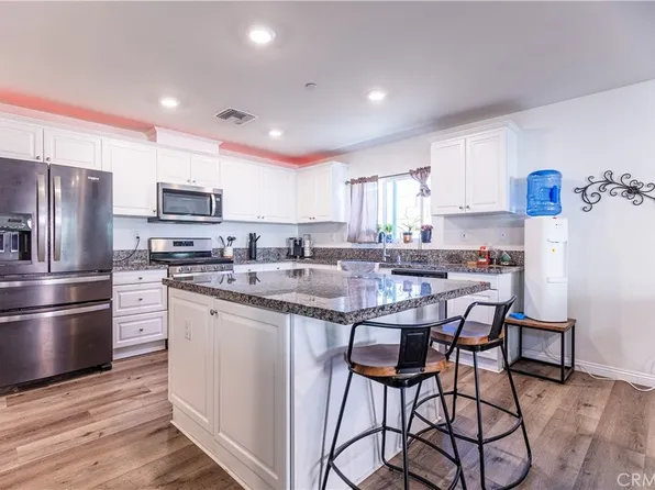 16664 Hawks Hill St, Victorville, CA 92395