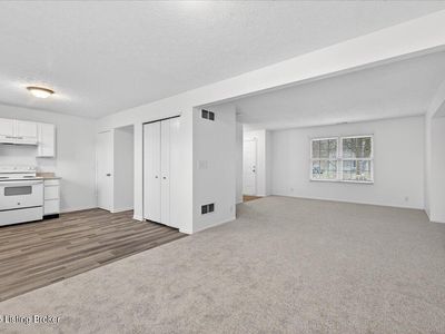 6508 Hunters Creek Blvd, Louisville, KY, 40258