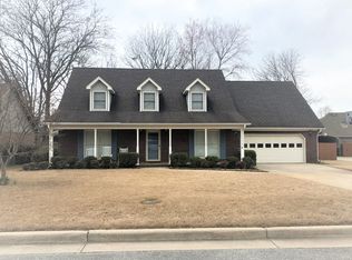 1214 Cedarwood Dr SW, Decatur, AL 35603