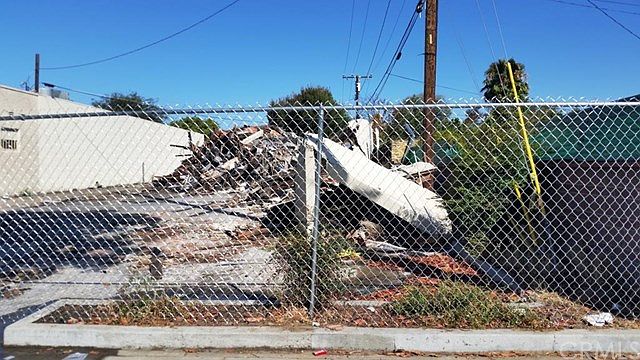 2nd image of 11823 Downey Ave