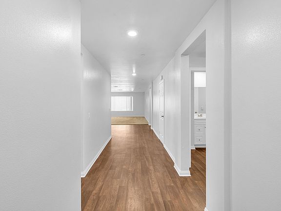 5th image of 3643 Garnet Ln