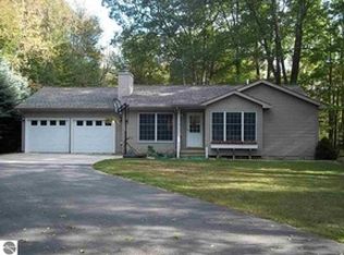 901 N Huron Rd, Au Gres, MI 48703