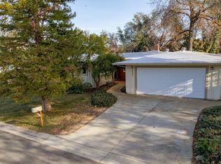 825 Overhill Dr, Redding, CA 96001