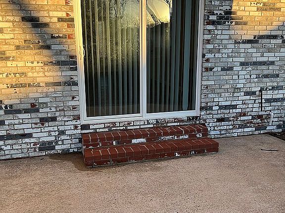 2nd image of 803 N Frankfort Ave