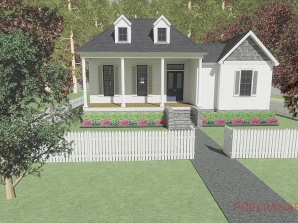 1416 W 18th Ave, Covington, LA 70433