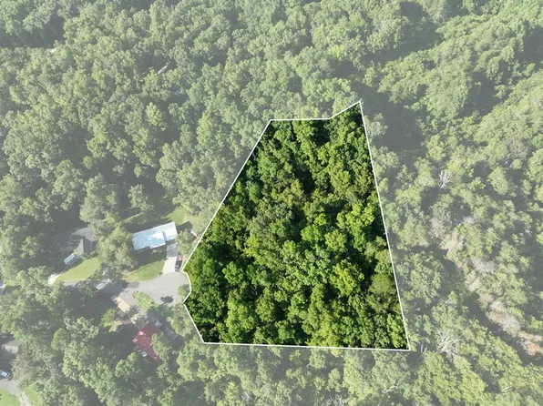 204 Forest Court Ln, Sevierville, TN 37876