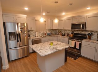 810 Thames Ct, Grand Forks, ND 58203