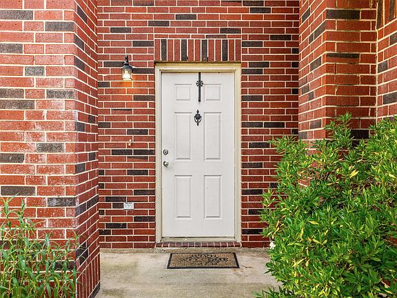 2nd image of 18215 Blake Valley Ln