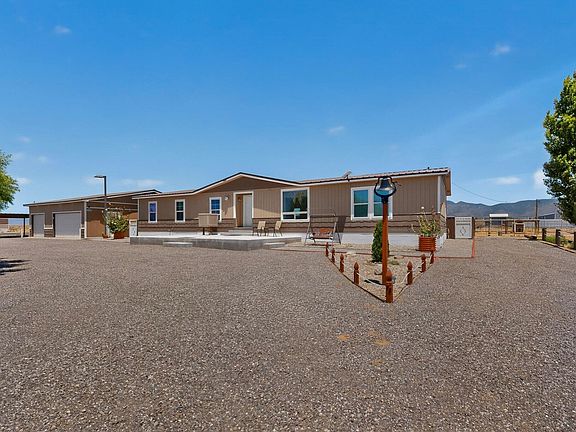 5th image of 145 Manzano View Rd