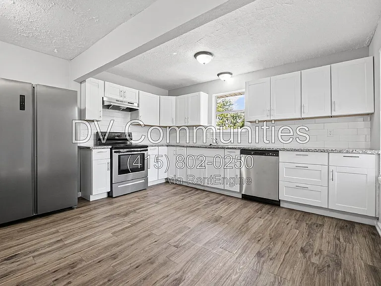 15331 Campden Hill Rd — Photo 17