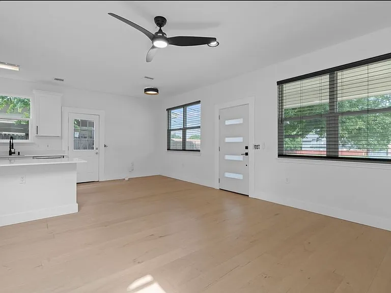 7204 Carver Ave #A — Photo 7