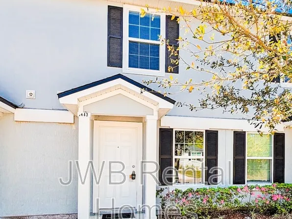 8443 McGirts Village Ln, Jacksonville, FL 32210