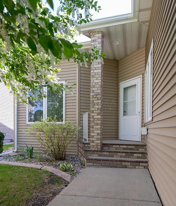 1st image of 2932 Eagle Dr