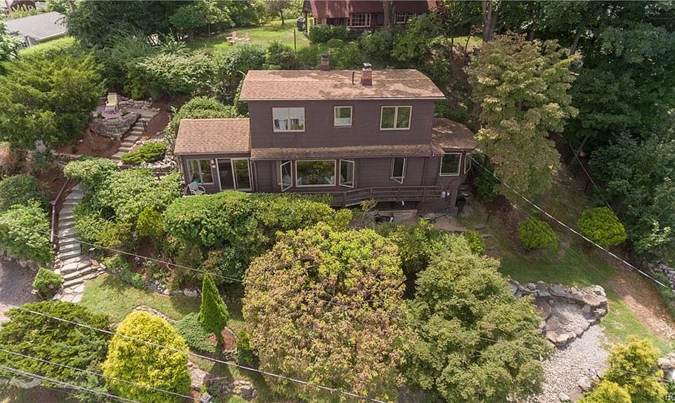 1st image of 8 Grandview Ave