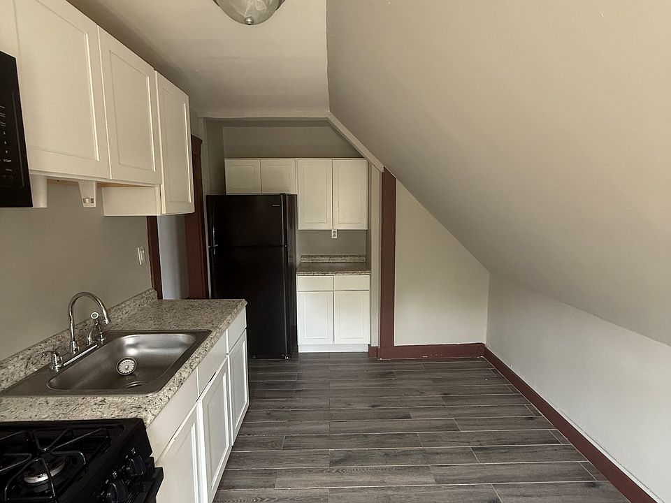 1st image of 89 Hubinger St #3