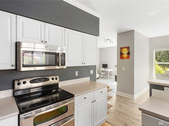 3rd image of 2961 142nd Pl SE APT 8