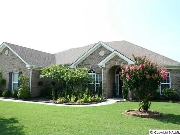 3025 Twelvestones Rd SE, Owens Cross Roads, AL 35763