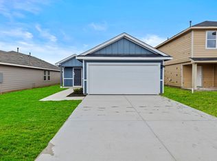 196 Surrey Oaks, Maxwell, TX 78656