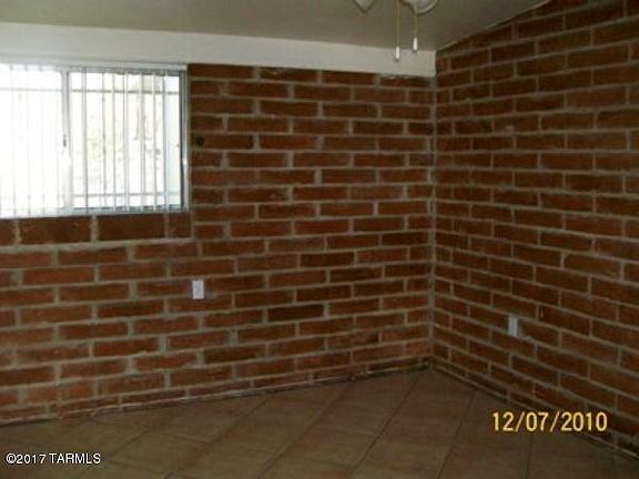 4th image of 3521 E Lee St #14