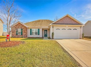 172 Crestwood Ln, Raeford, NC 28376