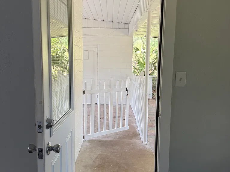 226 California Dr — Photo 15