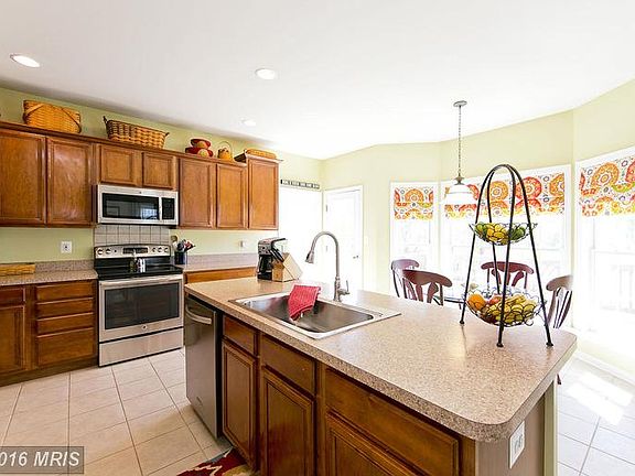 3rd image of 107 Kabardin Ct