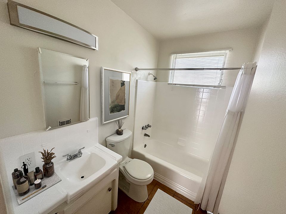 1st image of 3520 Vinton Ave #4