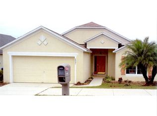 2041 Newtown Rd, Groveland, FL 34736