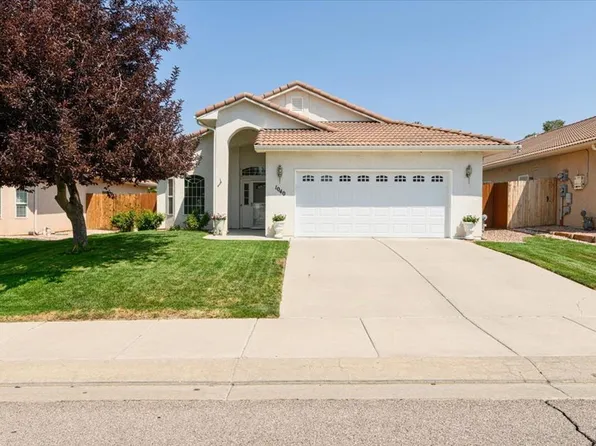 1040 Willowcrest Dr, Pueblo, CO 81005