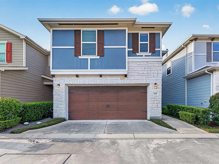 8932 Hollister Commons Ln — Photo 2