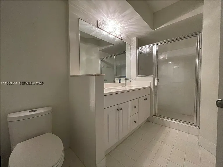 17125 N Bay Rd #3404 — Photo 8
