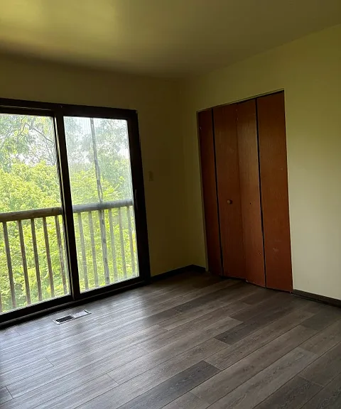 6993 Eisenhower Ave — Photo 15