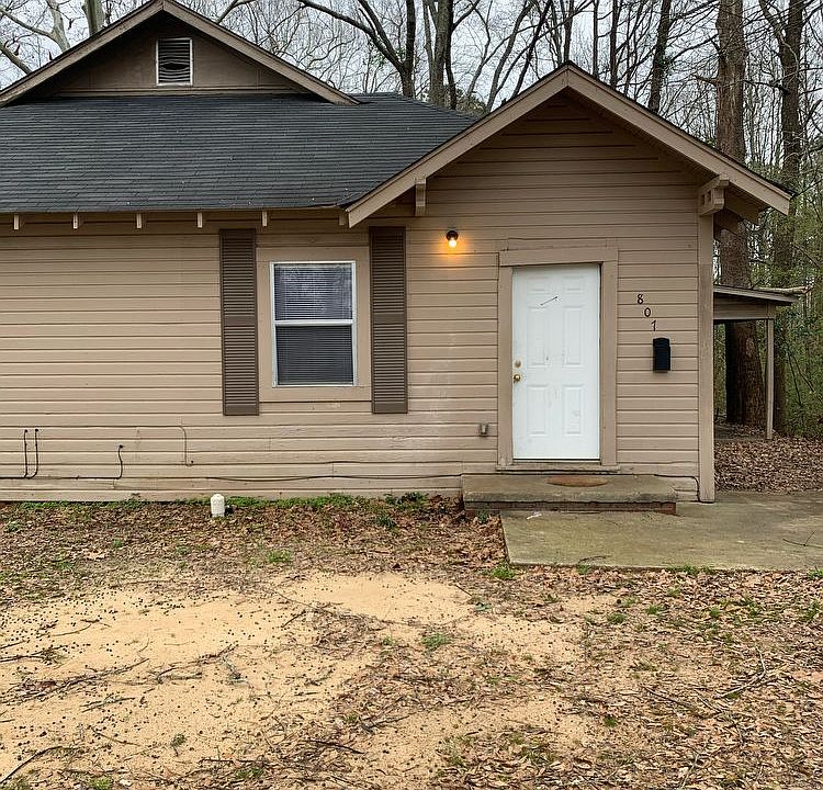 2nd image of 807 Jones St