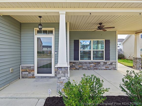 5th image of 688 Stonebriar Ave
