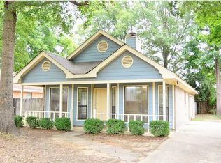 138 Cedar Ct, Wetumpka, AL 36092