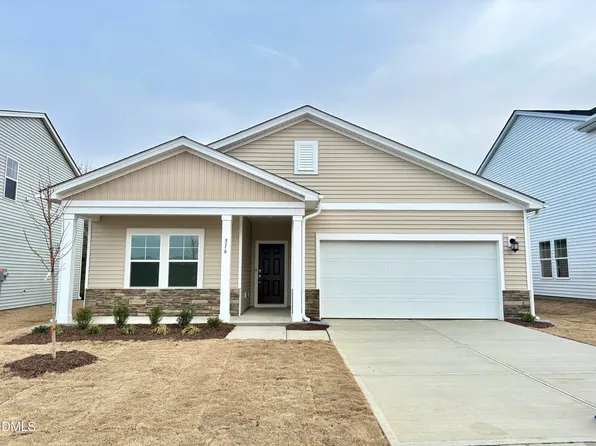 516 Venetian Dr, Sanford, NC 27332