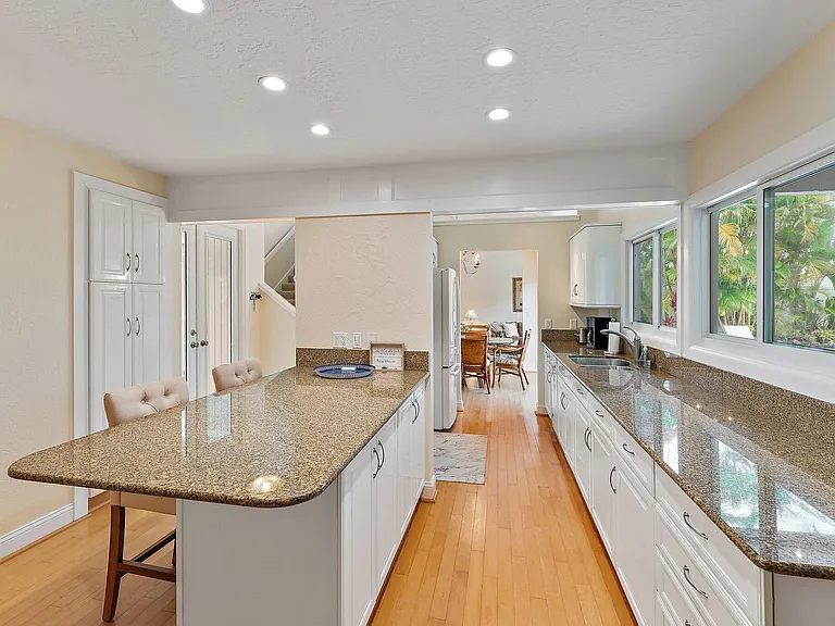107 Mako Ln — Photo 12