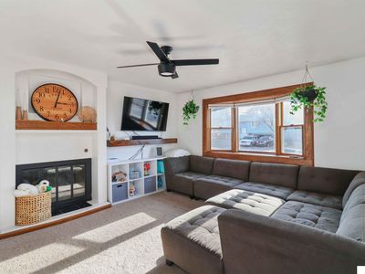 7778 Greenleaf Dr, La Vista, NE, 68128