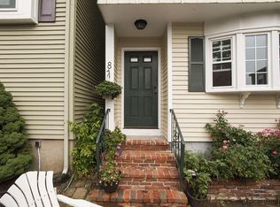8 Colonial Ct, Marblehead, MA 01945