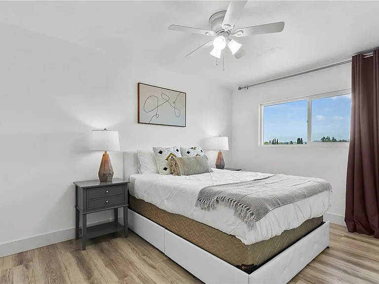 24282 Sunnybrook Cir — Photo 15