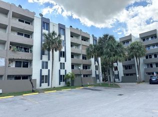 10000 NW 80th Ct APT 2456, Hialeah Gardens, FL 33016