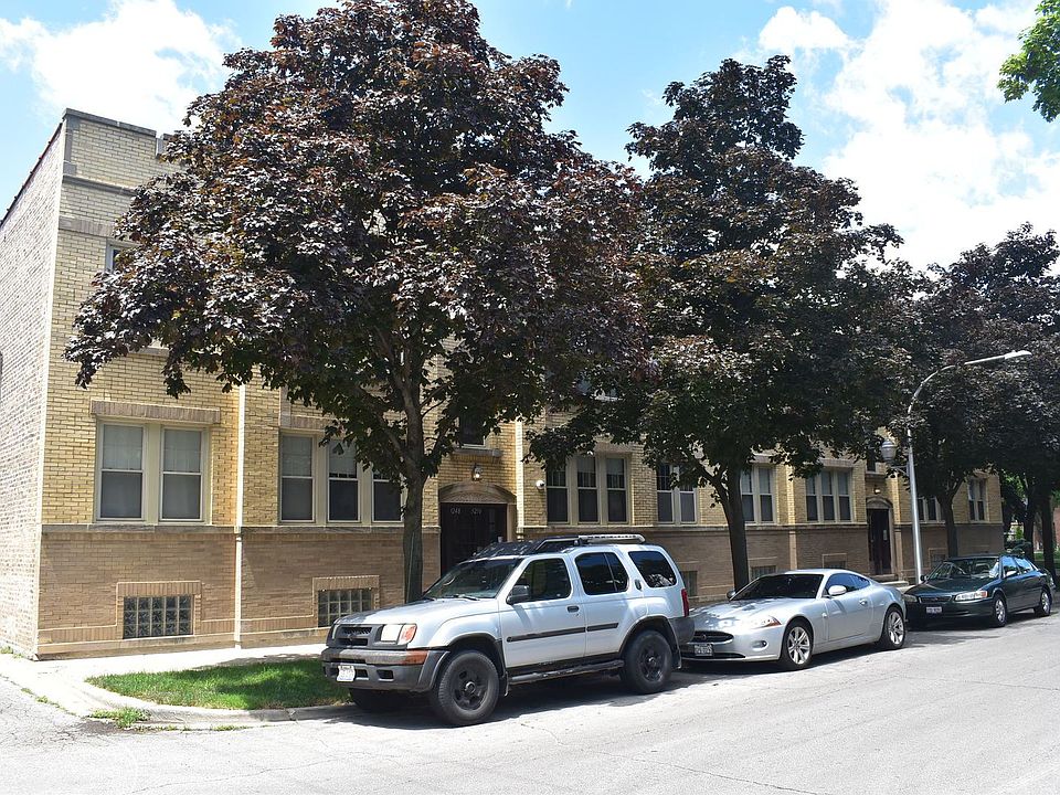 1st image of 3250 N Linder Ave #3B
