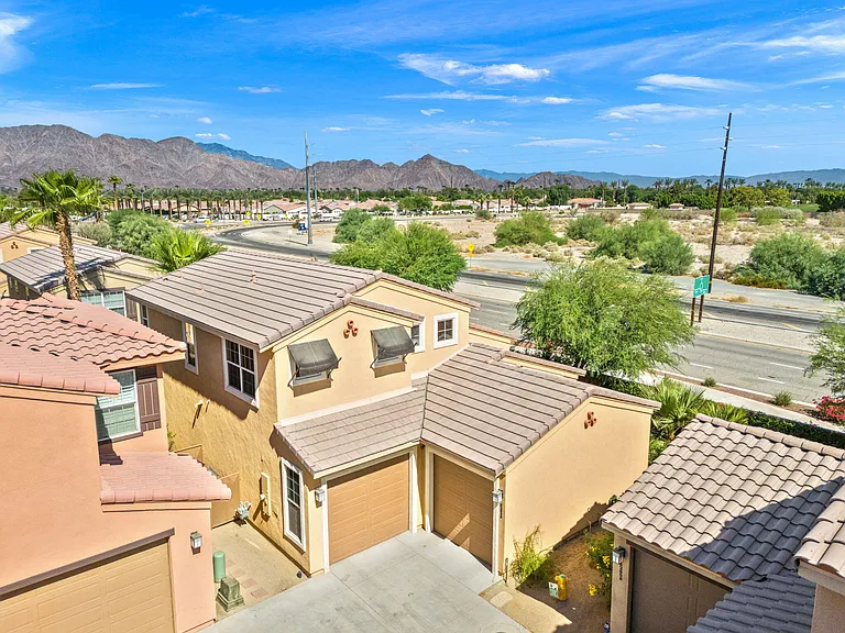 52050 Rosewood Ln #52050 — Photo 37