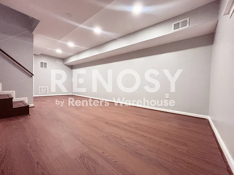 10812 Lombardy Rd — Photo 26