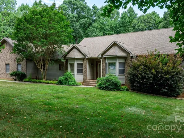 5278 Limestone Dr, Catawba, NC 28609