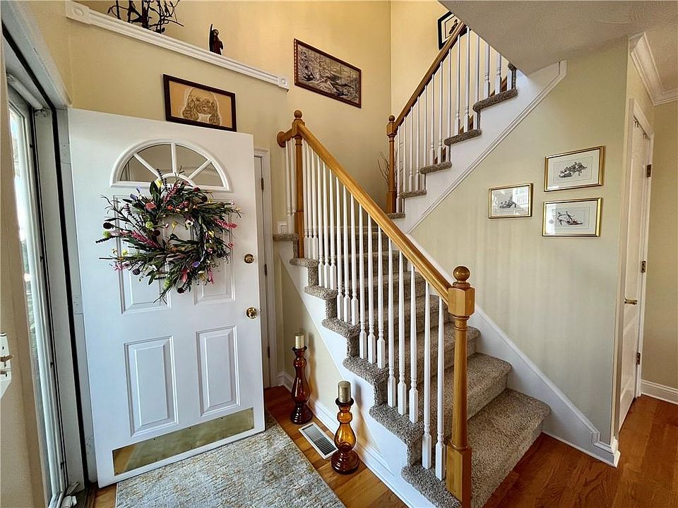 Newbury Village 118 Boylston Dr Cranston RI Zillow