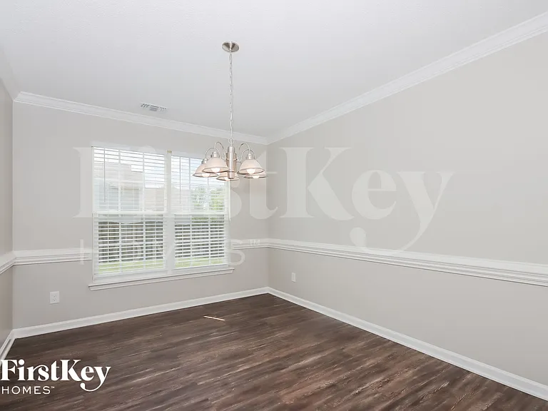 145 Golden Valley Dr — Photo 6