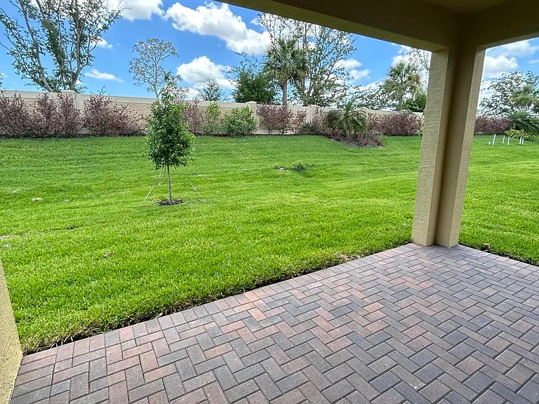 1769 SE Crosswood Way — Photo 10