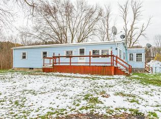 6928 Route 31 E, Newark, NY 14513